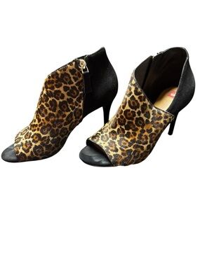 Elaine Turner Leopard Calf Hair Peep Toe Shootie Stiletto Heeled Bootie Size 6.5